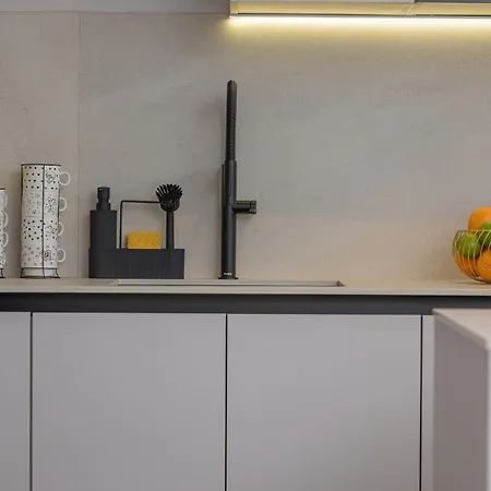 Dalmavita - Luxury With Private Garden, Just 5 Min Walk To Unesco Heritage Center Apartamento
