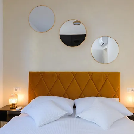 Dalmavita - Luxury With Private Garden, Just 5 Min Walk To Unesco Heritage Center Apartamento *