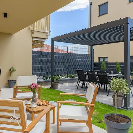 Dalmavita - Luxury With Private Garden, Just 5 Min Walk To Unesco Heritage Center *